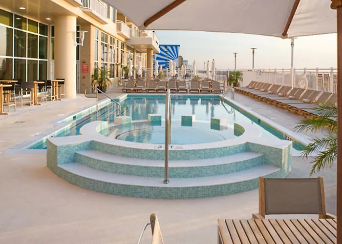 Gateway Grand Apartment