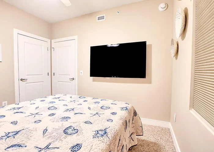 Gateway Grand Apartment *