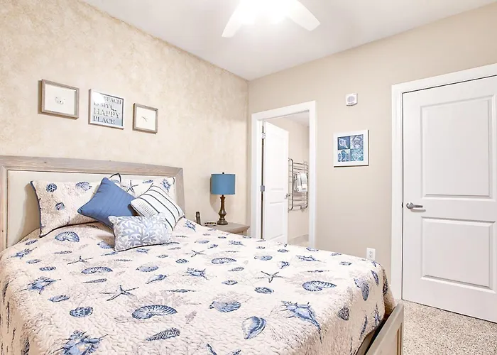 Gateway Grand Apartment *